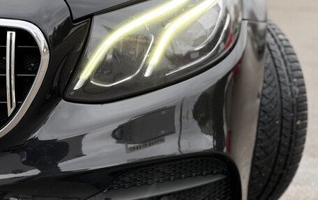 Mercedes-Benz E-Класс, 2018 год, 3 050 000 рублей, 9 фотография