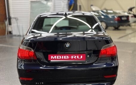 BMW 5 серия, 2004 год, 1 650 000 рублей, 9 фотография