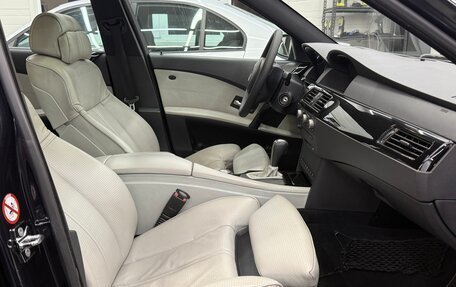 BMW 5 серия, 2004 год, 1 650 000 рублей, 15 фотография