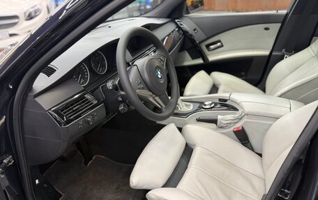 BMW 5 серия, 2004 год, 1 650 000 рублей, 19 фотография