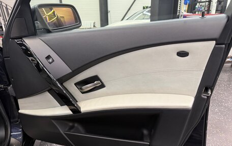 BMW 5 серия, 2004 год, 1 650 000 рублей, 26 фотография