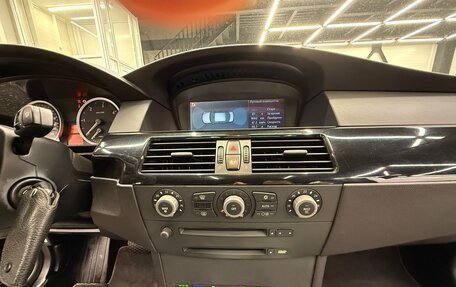 BMW 5 серия, 2004 год, 1 650 000 рублей, 25 фотография