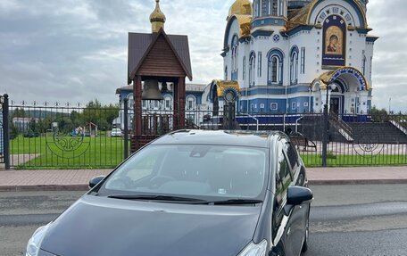 Toyota Prius Alpha I (ZVW40/41), 2018 год, 1 650 000 рублей, 3 фотография