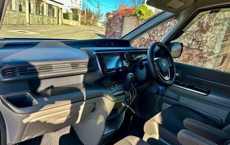 Honda Stepwgn IV, 2021 год, 2 400 000 рублей, 16 фотография