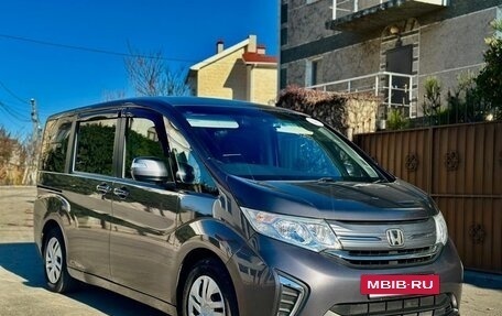 Honda Stepwgn IV, 2021 год, 2 400 000 рублей, 4 фотография