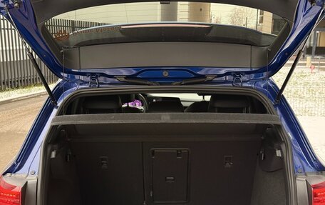 Volkswagen Golf VIII, 2022 год, 2 200 000 рублей, 17 фотография