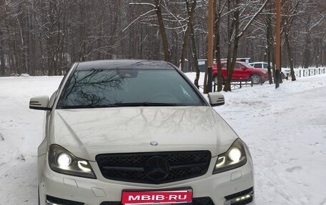 Mercedes-Benz C-Класс, 2011 год, 1 290 000 рублей, 1 фотография