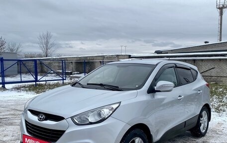 Hyundai ix35 I рестайлинг, 2012 год, 990 000 рублей, 2 фотография