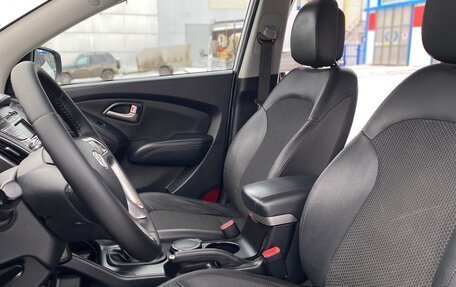 Hyundai ix35 I рестайлинг, 2012 год, 990 000 рублей, 13 фотография