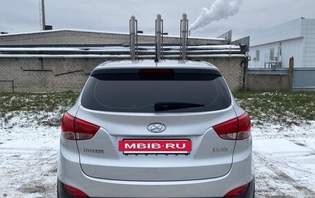 Hyundai ix35 I рестайлинг, 2012 год, 990 000 рублей, 8 фотография