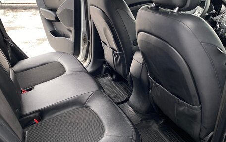 Hyundai ix35 I рестайлинг, 2012 год, 990 000 рублей, 11 фотография