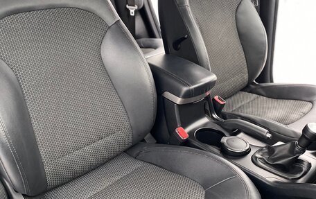 Hyundai ix35 I рестайлинг, 2012 год, 990 000 рублей, 15 фотография