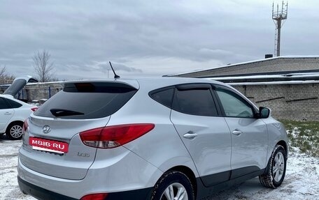 Hyundai ix35 I рестайлинг, 2012 год, 990 000 рублей, 9 фотография