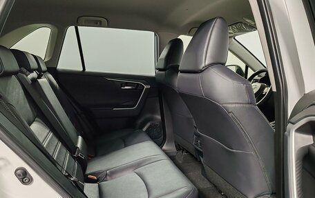 Toyota RAV4, 2025 год, 4 390 000 рублей, 16 фотография