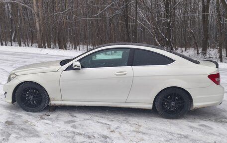 Mercedes-Benz C-Класс, 2011 год, 1 290 000 рублей, 6 фотография