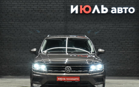 Volkswagen Tiguan II, 2017 год, 2 450 000 рублей, 2 фотография