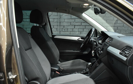 Volkswagen Tiguan II, 2017 год, 2 450 000 рублей, 10 фотография