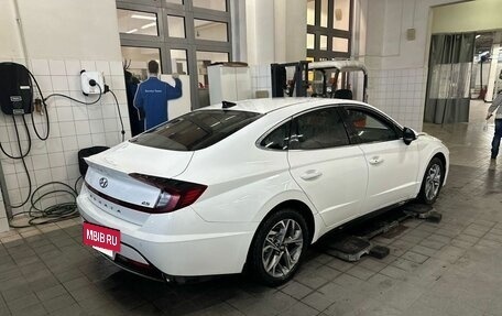 Hyundai Sonata VIII, 2019 год, 1 850 000 рублей, 4 фотография