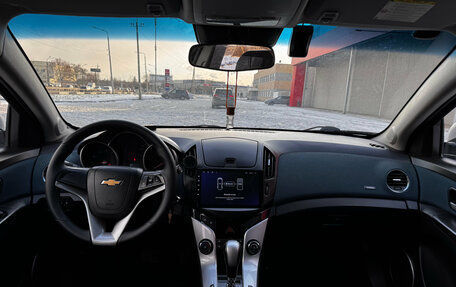 Chevrolet Cruze II, 2013 год, 680 000 рублей, 10 фотография