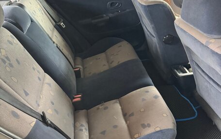 Mitsubishi Carisma I, 1999 год, 185 000 рублей, 4 фотография