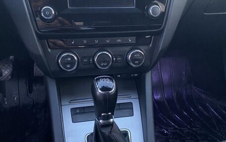 Skoda Octavia, 2013 год, 1 000 000 рублей, 10 фотография