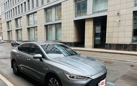 BYD Qin, 2023 год, 2 300 000 рублей, 1 фотография