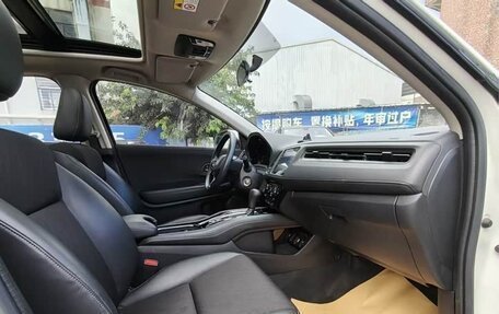 Honda Vezel, 2022 год, 1 075 333 рублей, 9 фотография