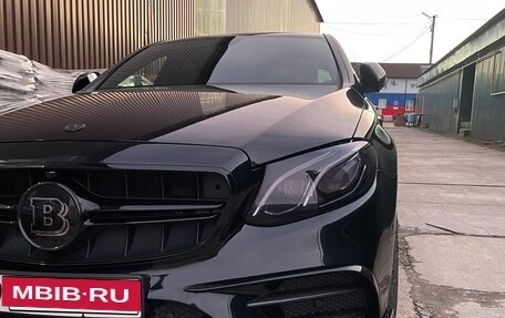 Mercedes-Benz E-Класс, 2018 год, 3 150 000 рублей, 4 фотография