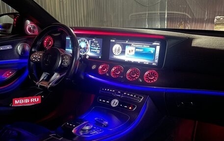 Mercedes-Benz E-Класс, 2018 год, 3 150 000 рублей, 18 фотография