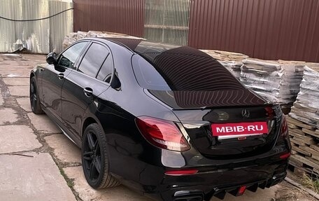 Mercedes-Benz E-Класс, 2018 год, 3 150 000 рублей, 10 фотография