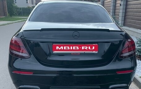 Mercedes-Benz E-Класс, 2018 год, 3 150 000 рублей, 14 фотография