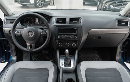 Volkswagen Jetta VI, 2012 год, 849 000 рублей, 10 фотография