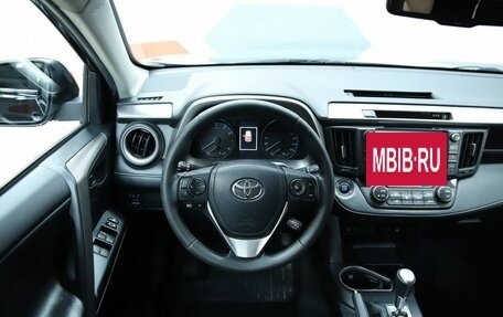 Toyota RAV4, 2017 год, 2 590 000 рублей, 16 фотография