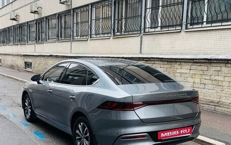 BYD Qin, 2023 год, 2 300 000 рублей, 6 фотография