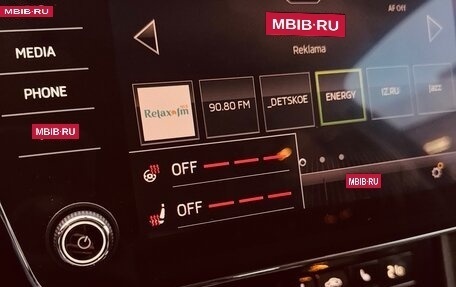 Skoda Superb III рестайлинг, 2018 год, 1 900 000 рублей, 13 фотография