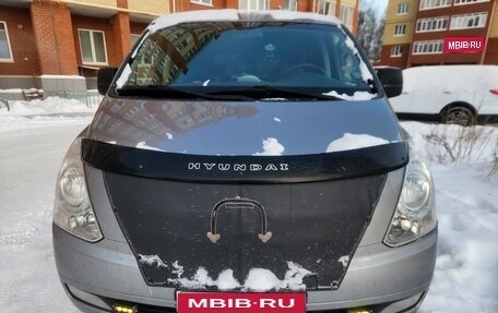 Hyundai Grand Starex Grand Starex I рестайлинг 2, 2012 год, 1 650 000 рублей, 1 фотография