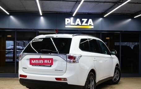 Mitsubishi Outlander III рестайлинг 3, 2012 год, 1 279 000 рублей, 4 фотография