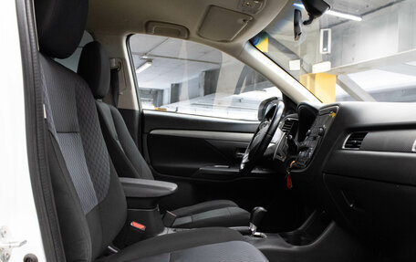 Mitsubishi Outlander III рестайлинг 3, 2012 год, 1 279 000 рублей, 11 фотография
