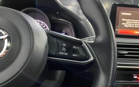 Mazda CX-4, 2023 год, 2 947 000 рублей, 15 фотография