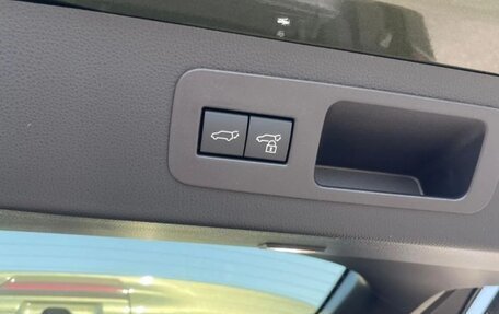 Lexus LX, 2025 год, 25 990 000 рублей, 18 фотография