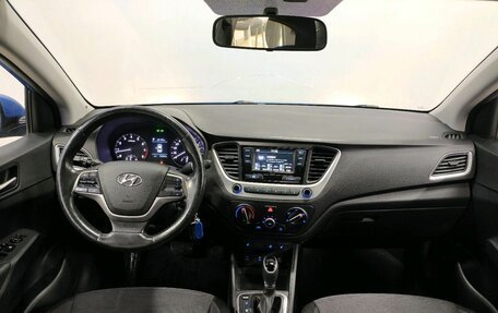 Hyundai Solaris II рестайлинг, 2017 год, 1 090 000 рублей, 11 фотография