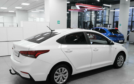 Hyundai Solaris II рестайлинг, 2018 год, 1 140 000 рублей, 3 фотография