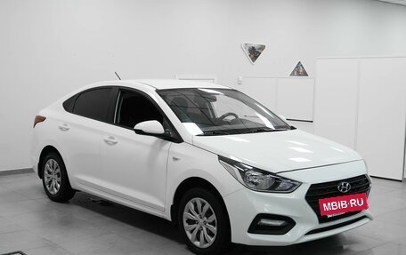 Hyundai Solaris II рестайлинг, 2018 год, 1 140 000 рублей, 2 фотография