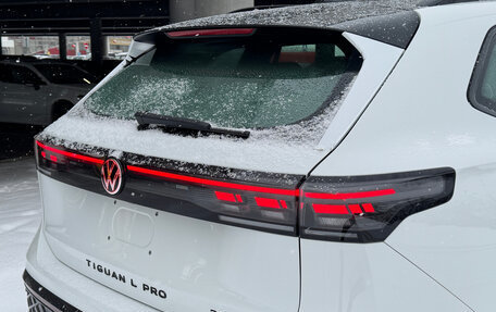 Volkswagen Tiguan, 2025 год, 4 790 000 рублей, 37 фотография