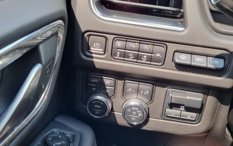 GMC Yukon IV, 2022 год, 9 700 000 рублей, 3 фотография