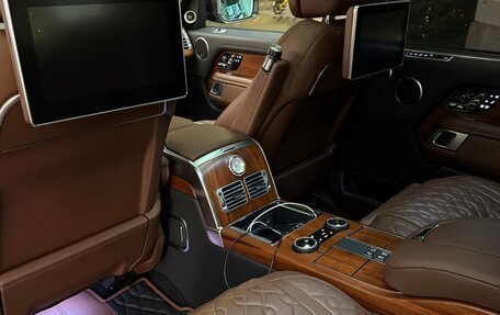 Land Rover Range Rover IV рестайлинг, 2021 год, 17 000 000 рублей, 13 фотография