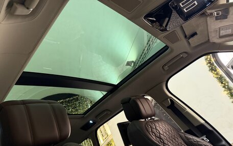 Land Rover Range Rover IV рестайлинг, 2021 год, 17 000 000 рублей, 22 фотография