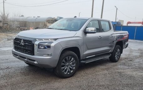 Mitsubishi L200, 2024 год, 5 000 000 рублей, 2 фотография