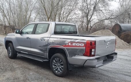 Mitsubishi L200, 2024 год, 5 000 000 рублей, 3 фотография