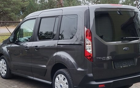 Ford Tourneo Connect II рестайлинг, 2020 год, 1 620 000 рублей, 5 фотография